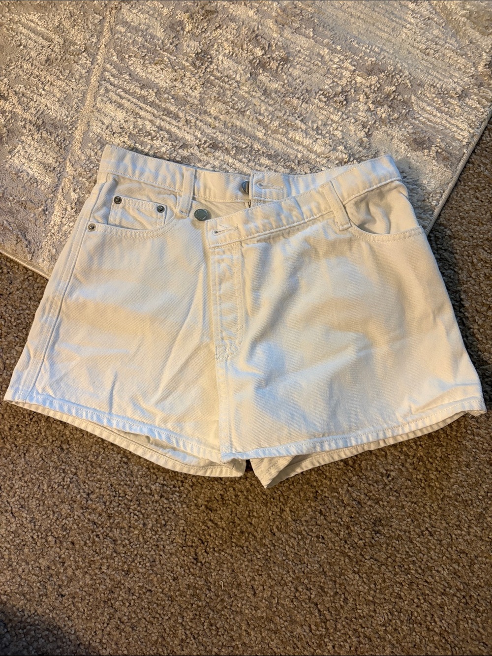 Universal Thread White High-Rise Denim Shorts